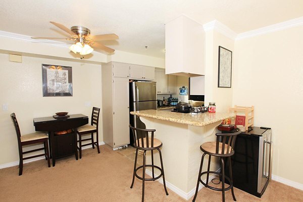 dining room at City View Apartments