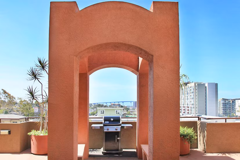 Outdoor grill area with modern amenities at City View Apartments, perfect for gatherings and barbecues