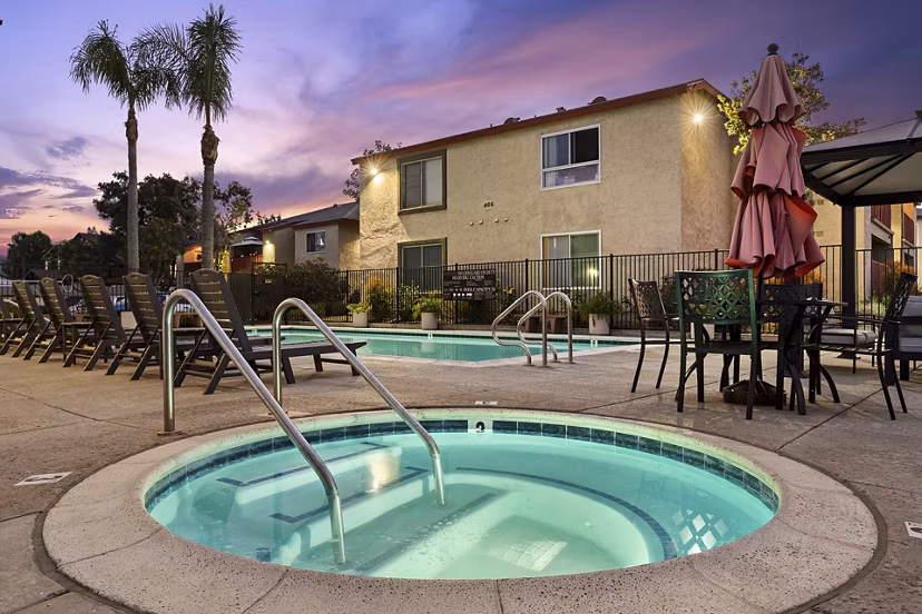 Property images of Whispering Oaks Apartments