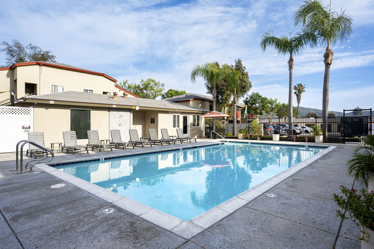 Whispering Oaks Apartments San Marcos Ca 6 of 12