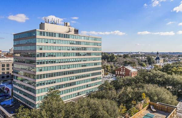 exterior at Drayton Tower Apartments