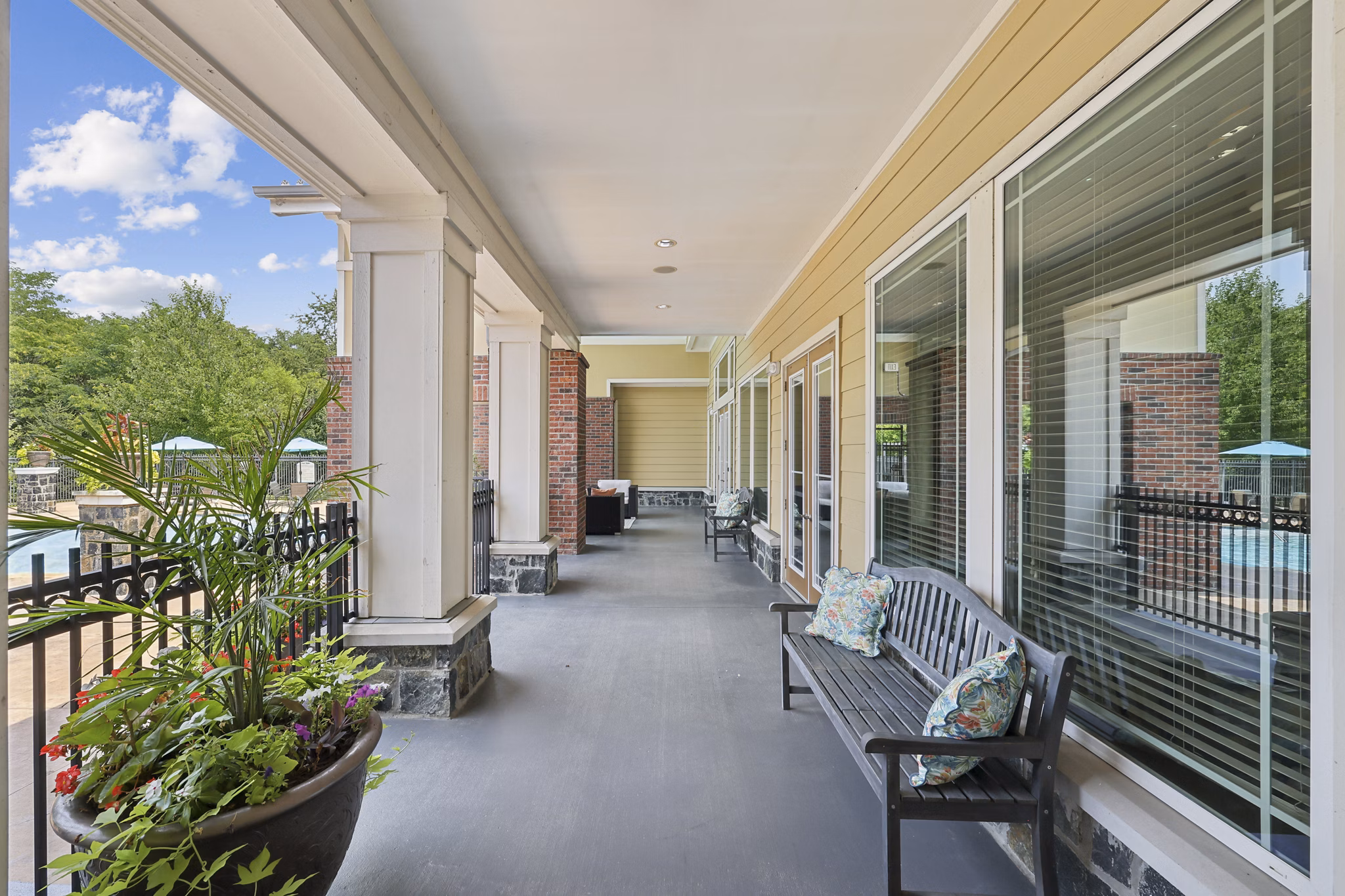 patio at Stone Pointe Apartments 