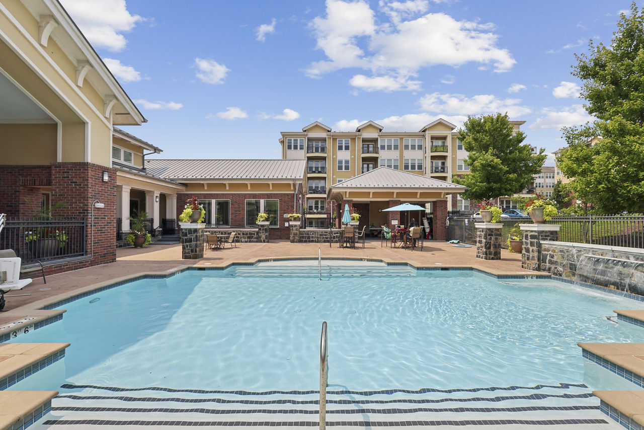 Pool at Stone Pointe (4 of 4)