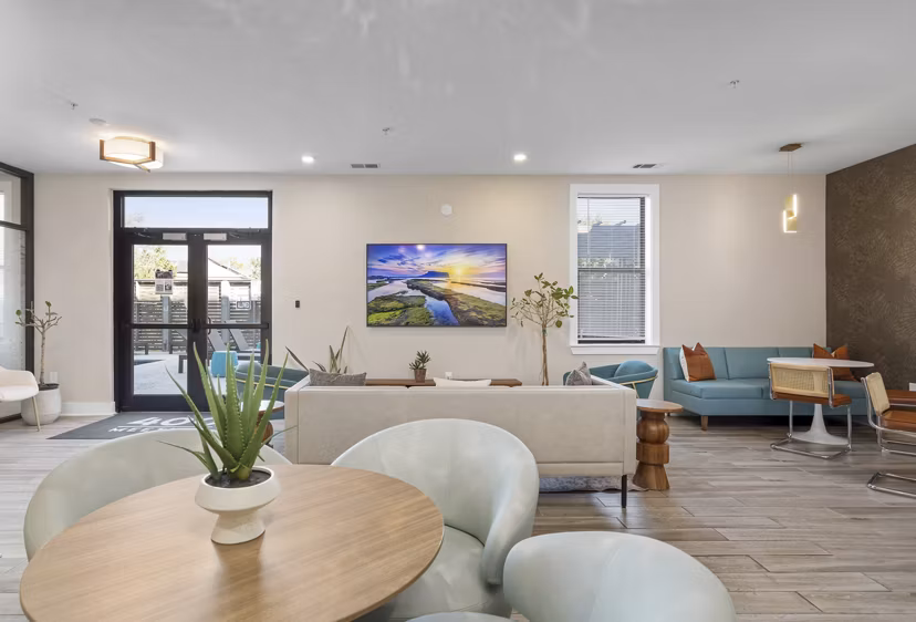 clubhouse at 400 Meeting Apartments 