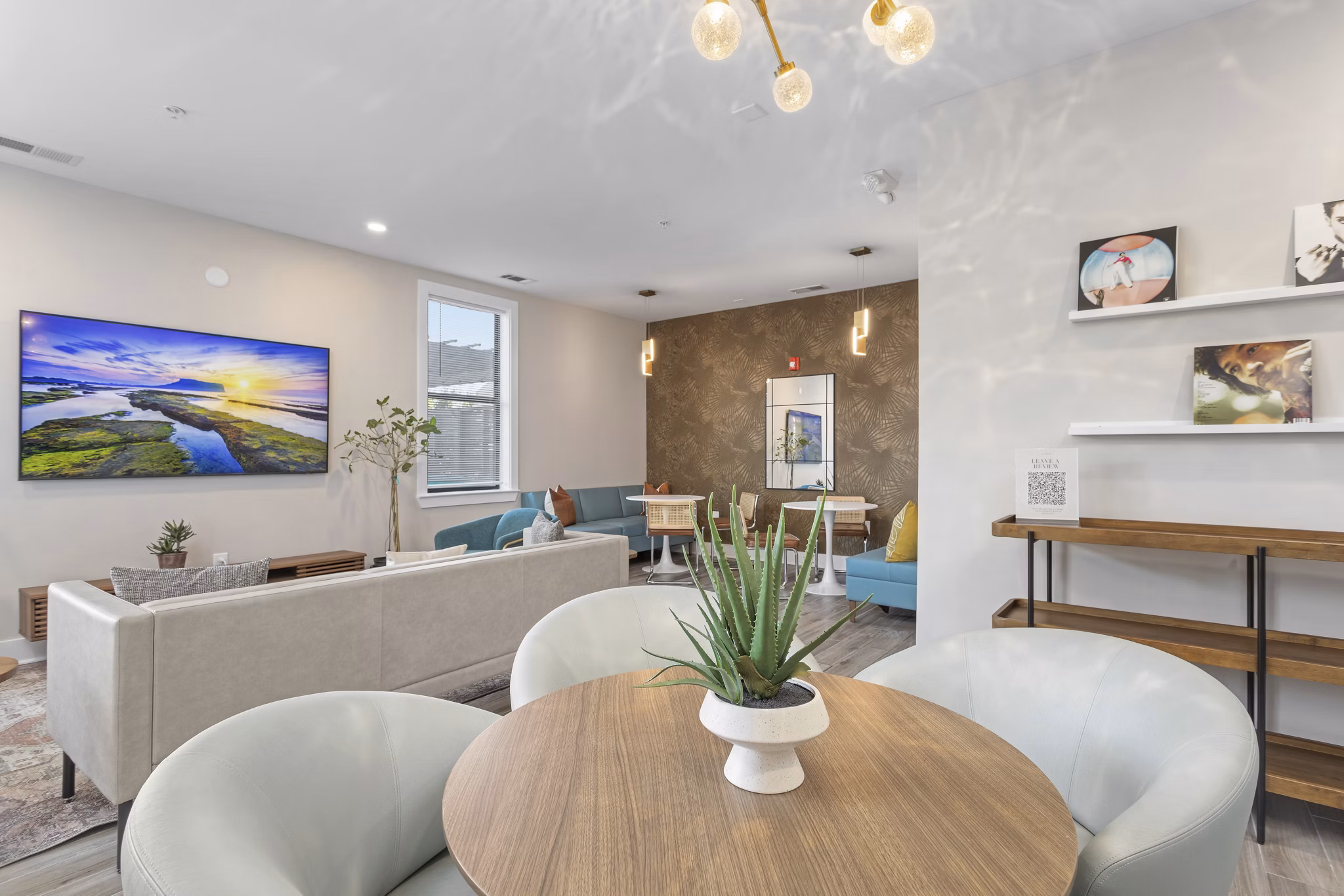 clubhouse at 400 Meeting Apartments 