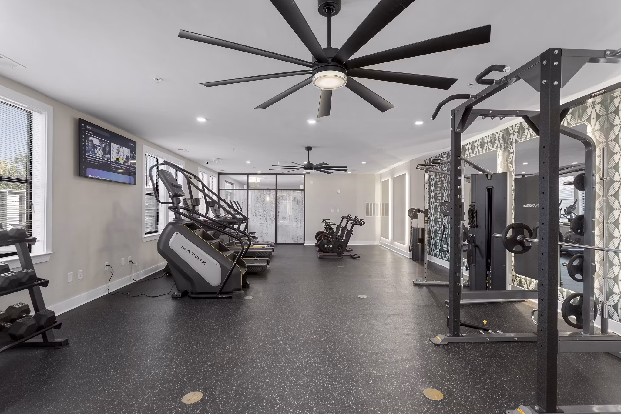 fitness center at 400 Meeting Apartments 
