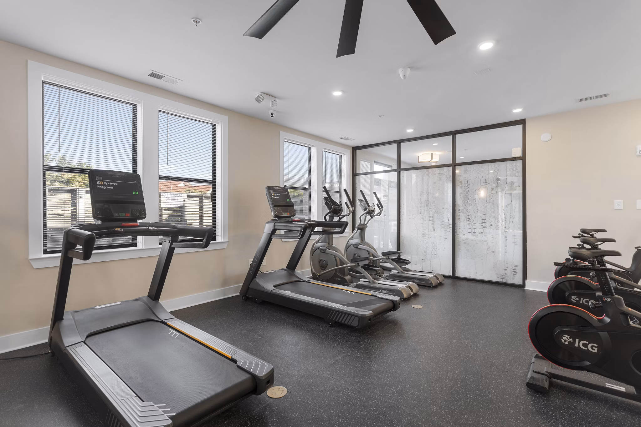 fitness center at 400 Meeting Apartments 