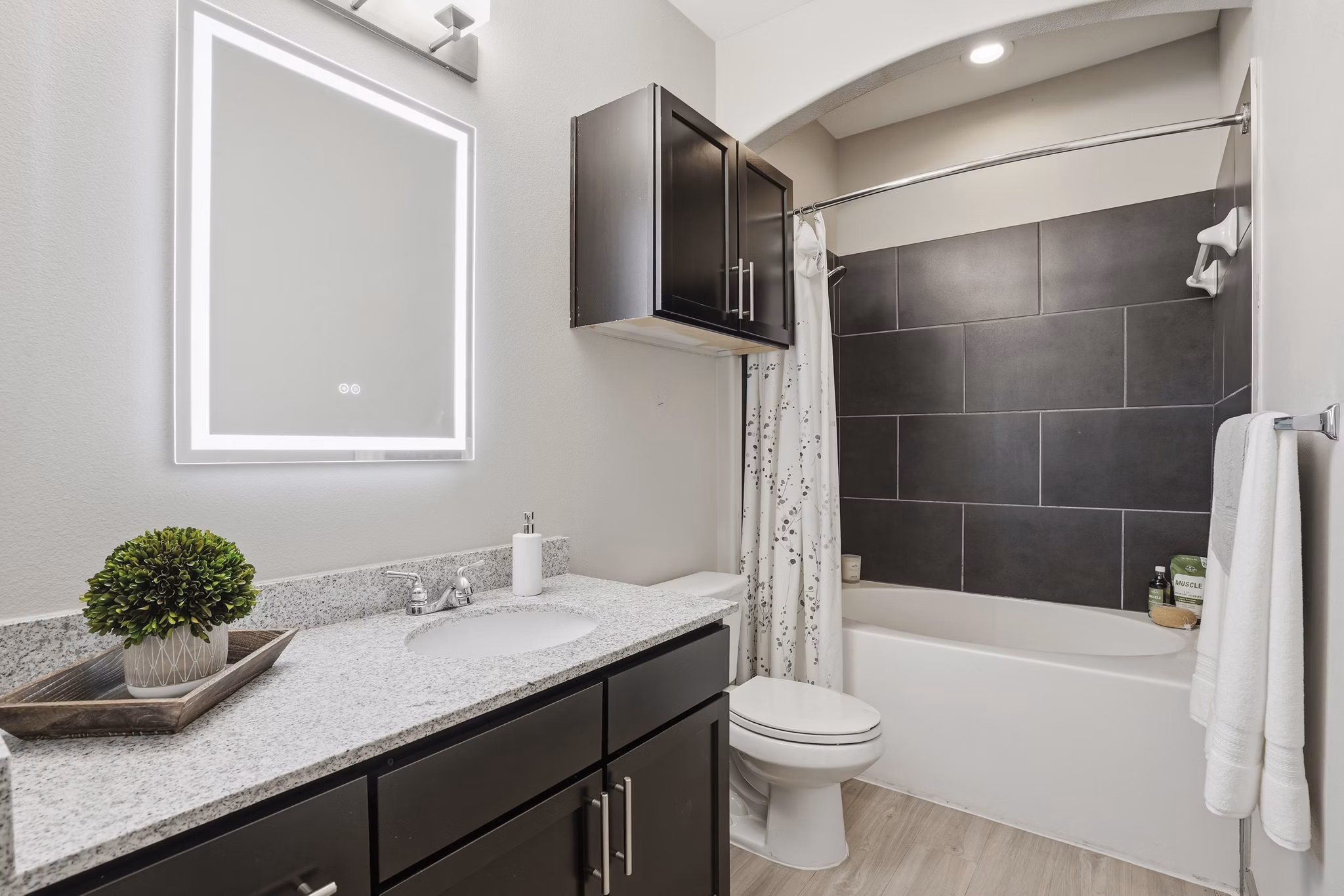 bathroom at Sola Galleria Apartments