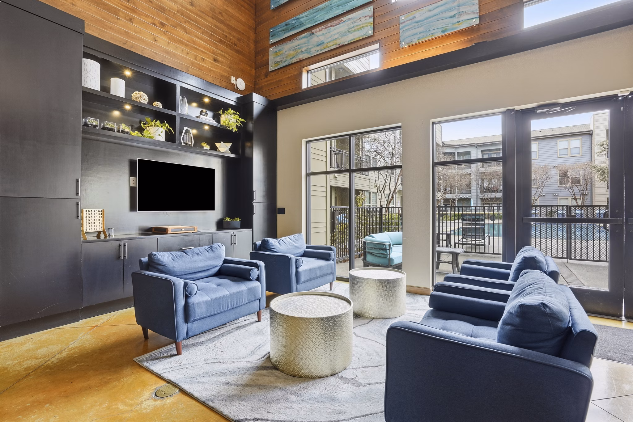 clubhouse at Sola Galleria Apartments