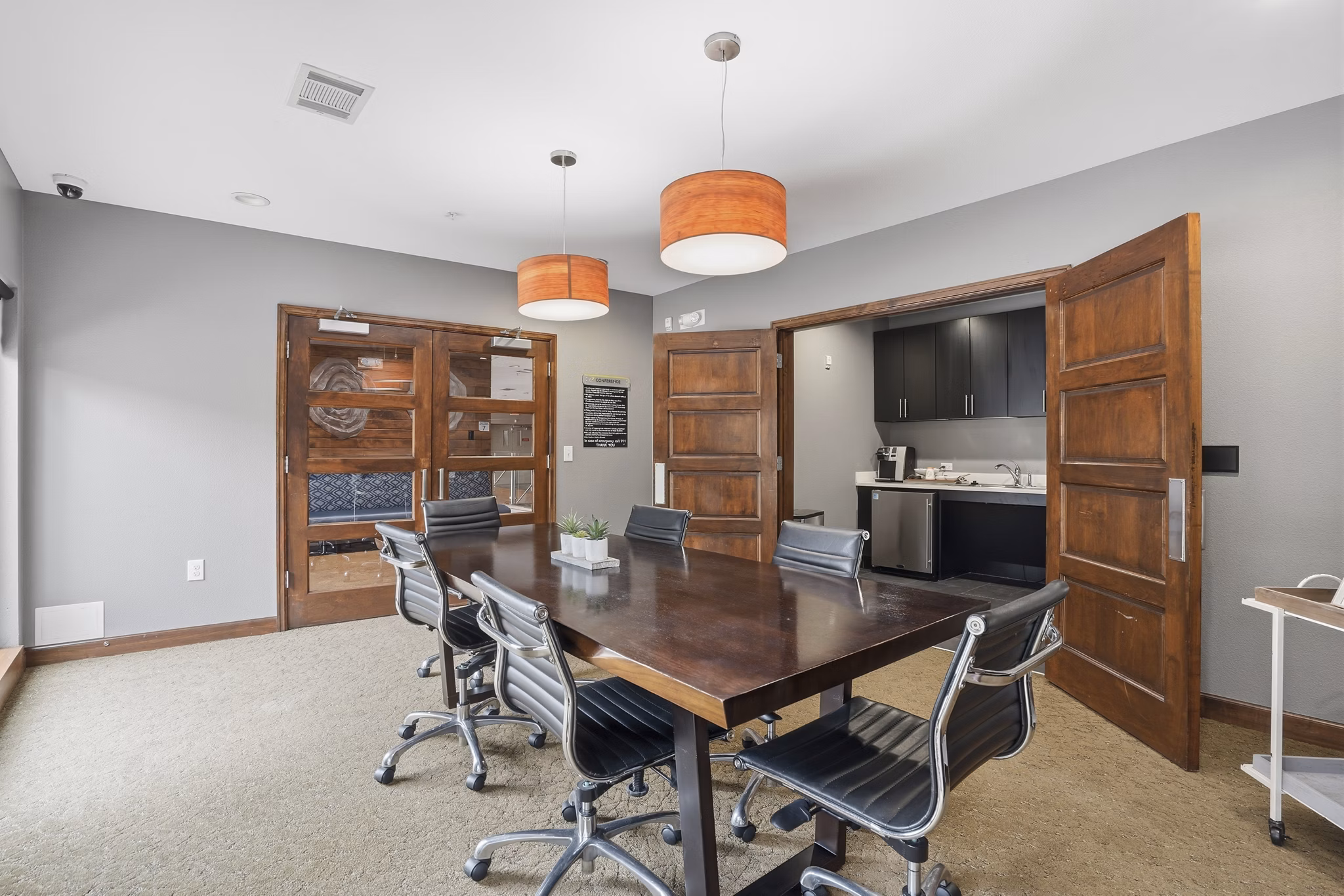 clubhouse at Sola Galleria Apartments