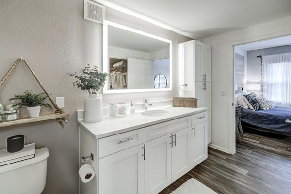 Commons Park West Apartments