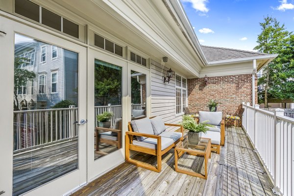 clubhouse patio at Townes at Herndon Apartments