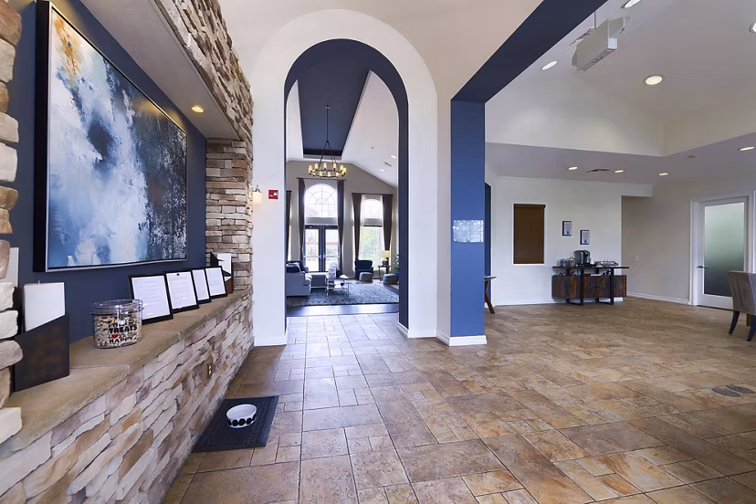 clubhouse at Whisper Creek Apartments
