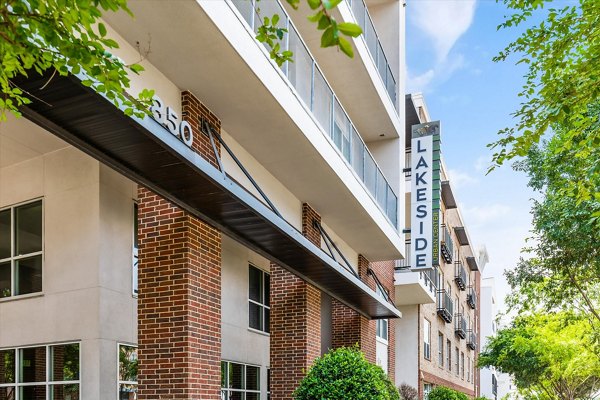 exterior at Lakeside Urban Center Apartments