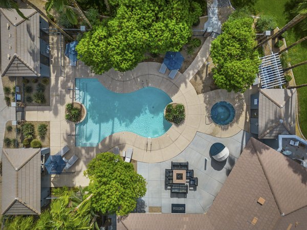 Indigo Apartments: Breathtaking waterfront view luxury apartments in prime location