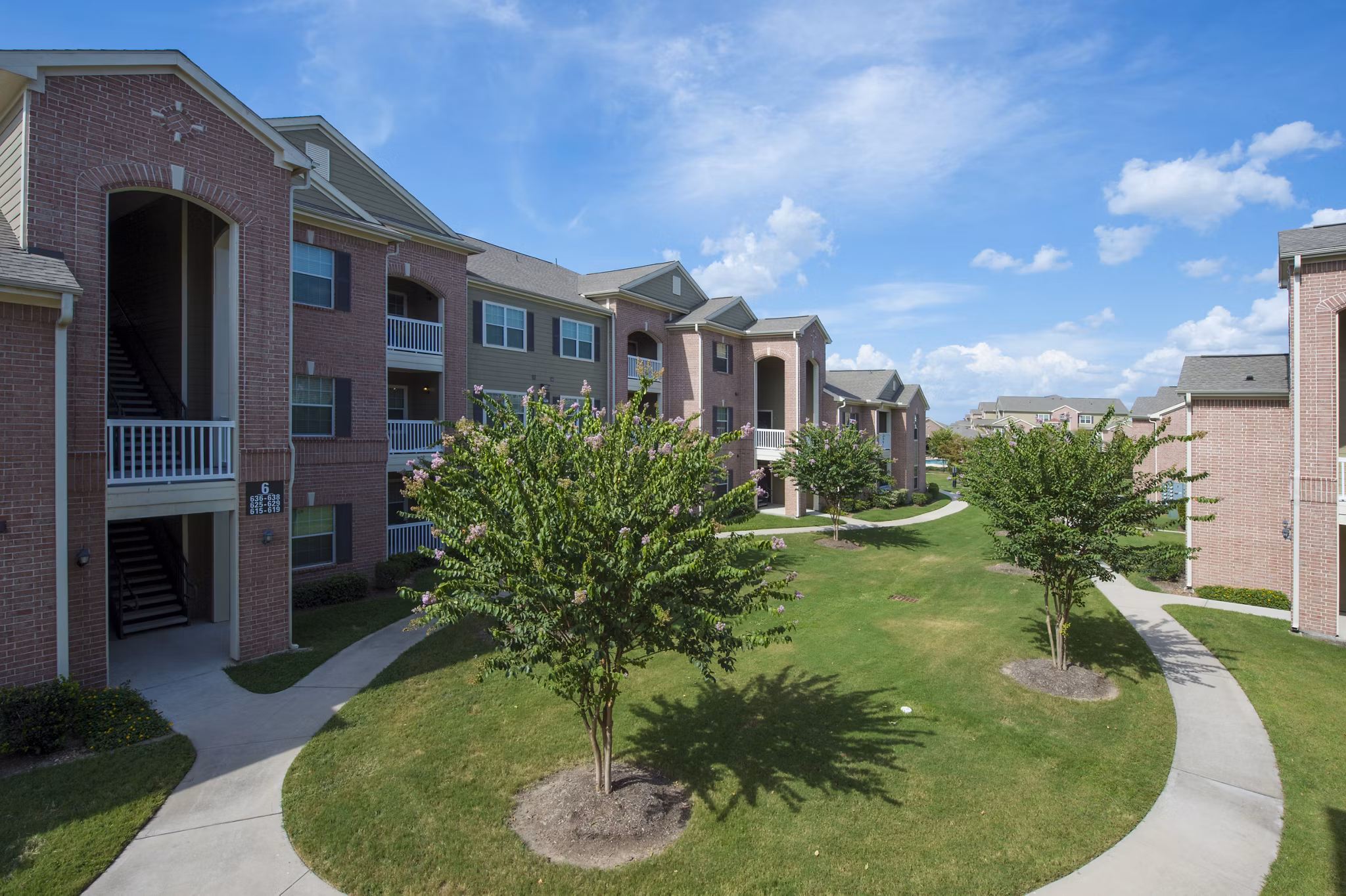 Montage at Cinco Ranch: Elegant of luxury apartments in Katy, Texas