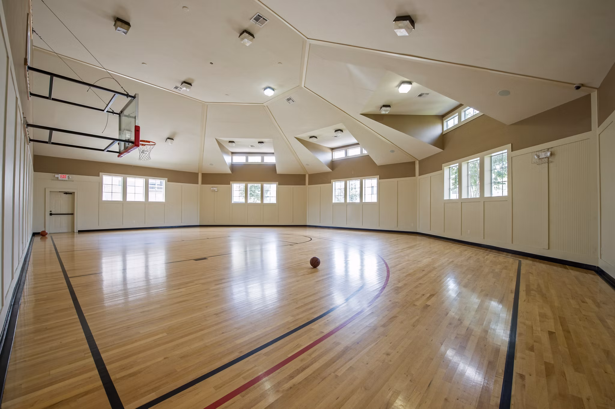 Sport court for basketball and tennis at Montage at Cinco Ranch Apartments in an upscale community
