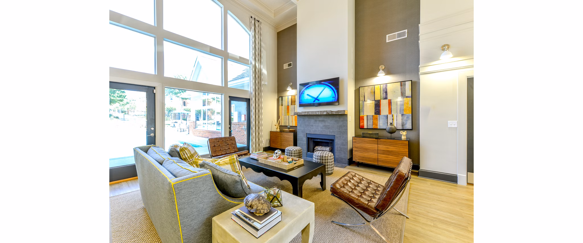 Luxurious clubhouse with modern amenities at Townhouse Atlanta