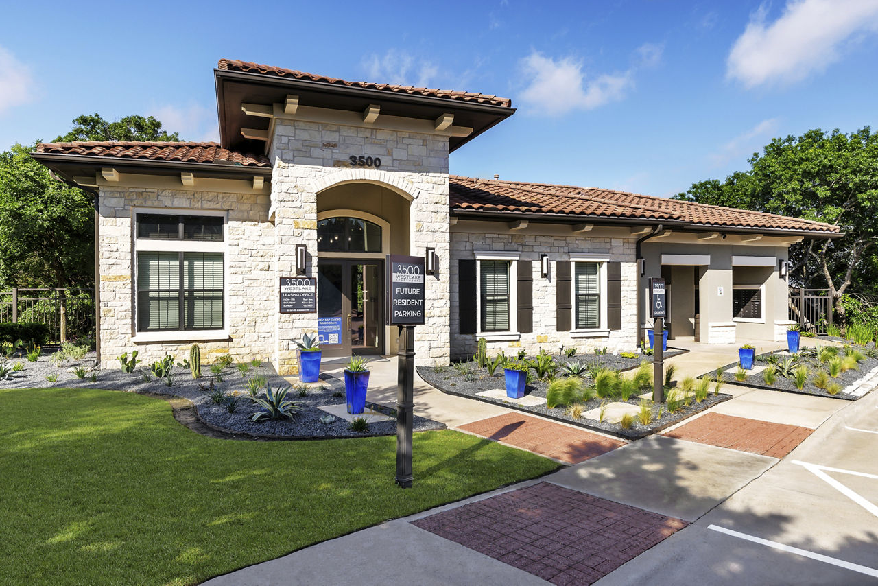 3500 Westlake Apartments Austin Tx 2 of 12