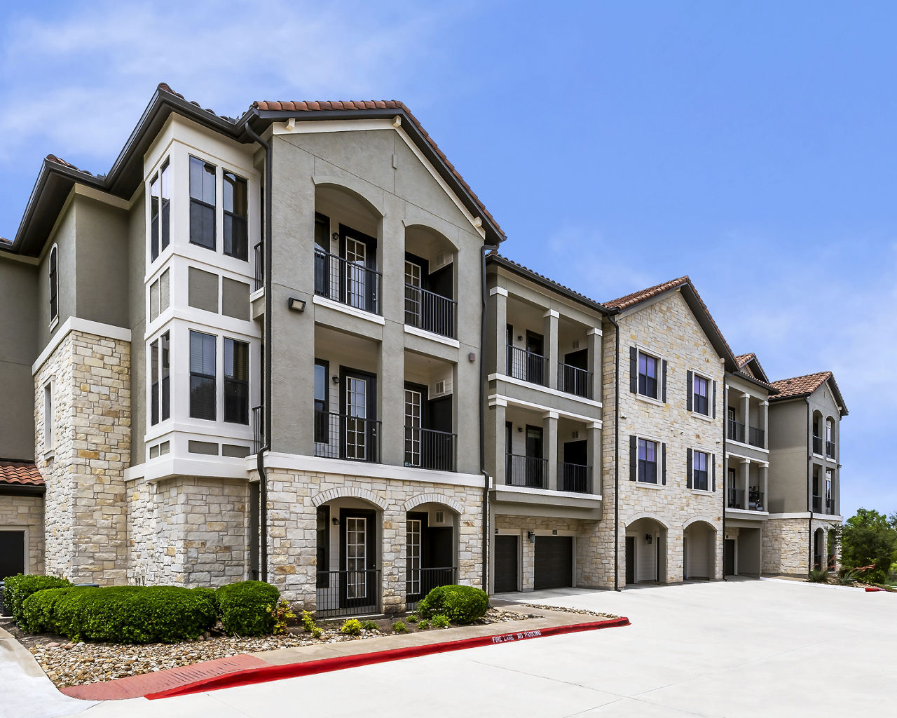 3500 Westlake Apartments Austin Tx 3 of 12