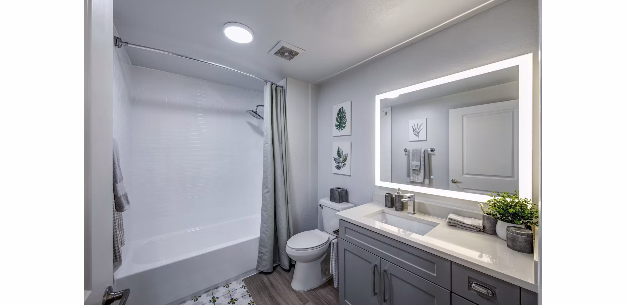 bathroom at Solmar on 6th Apartments