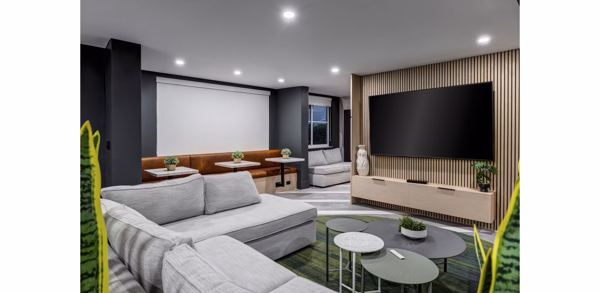 clubhouse at Solmar on 6th Apartments