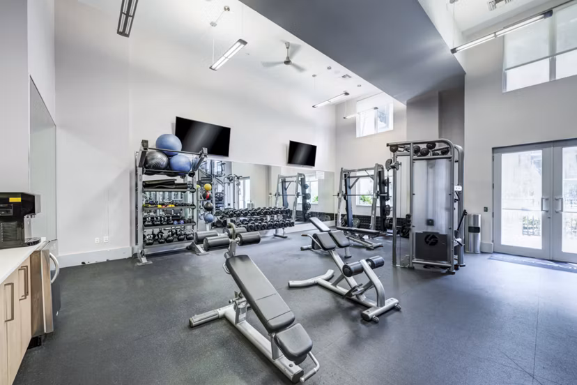 State-of-the-art fitness center with modern equipment at Solmar on 6th apartments