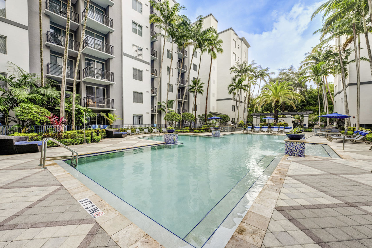 Solmar On Sixth Fort Lauderdale Fl 3 of 12