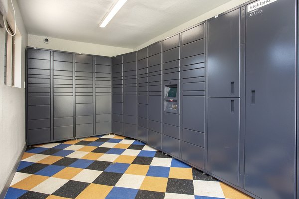 Highland Park Apartments clubhouse in modern luxury setting with social lounge and entertainment spaces