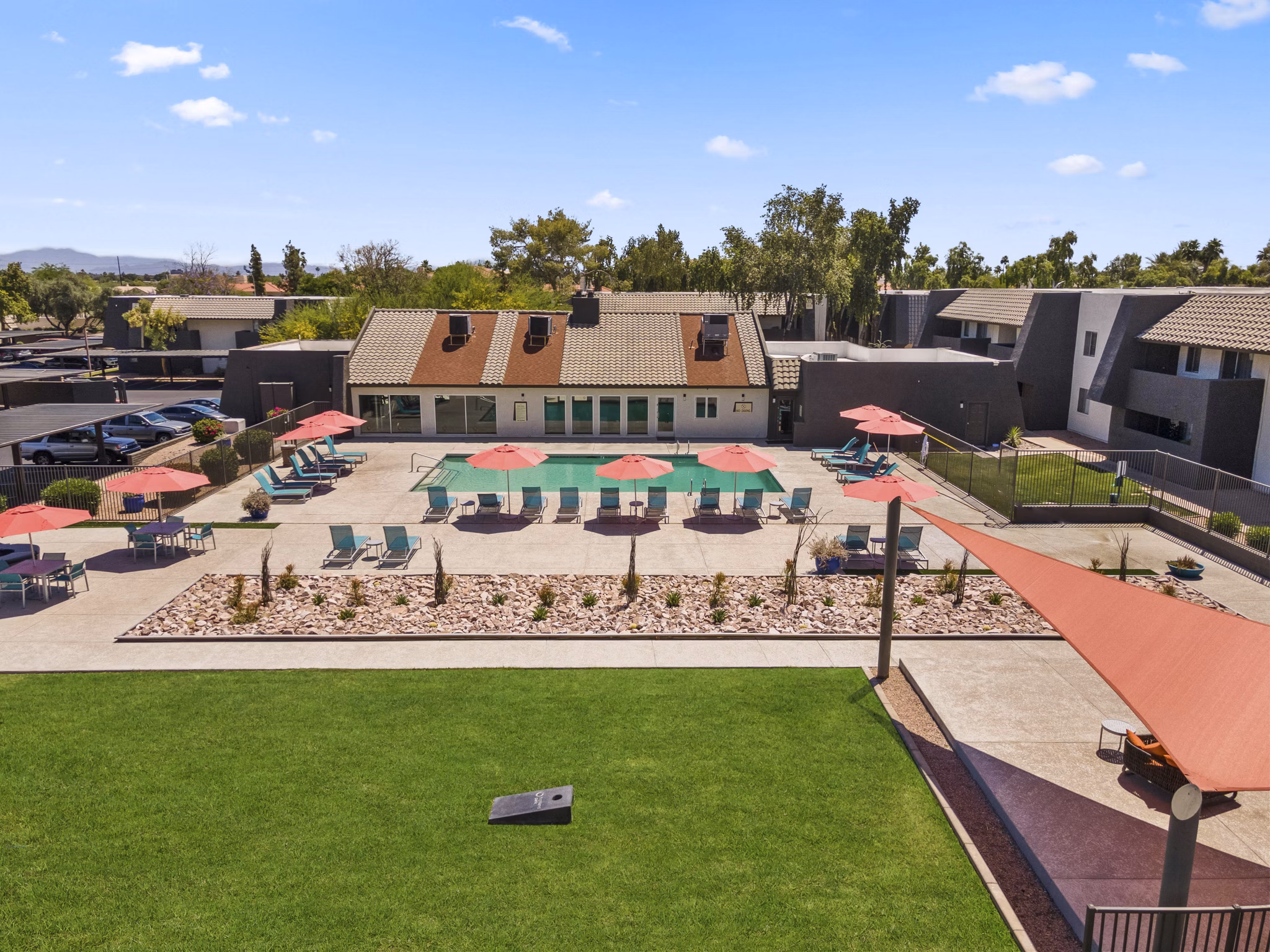 Highland Park: Scenic view from luxury apartments in serene suburban setting