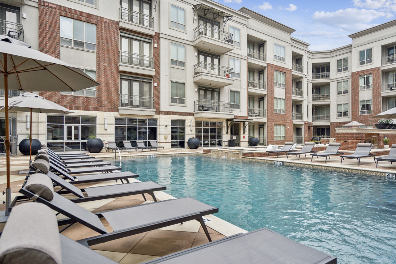 Alara Uptown Luxury Apartments Dallas Tx 2 of 12