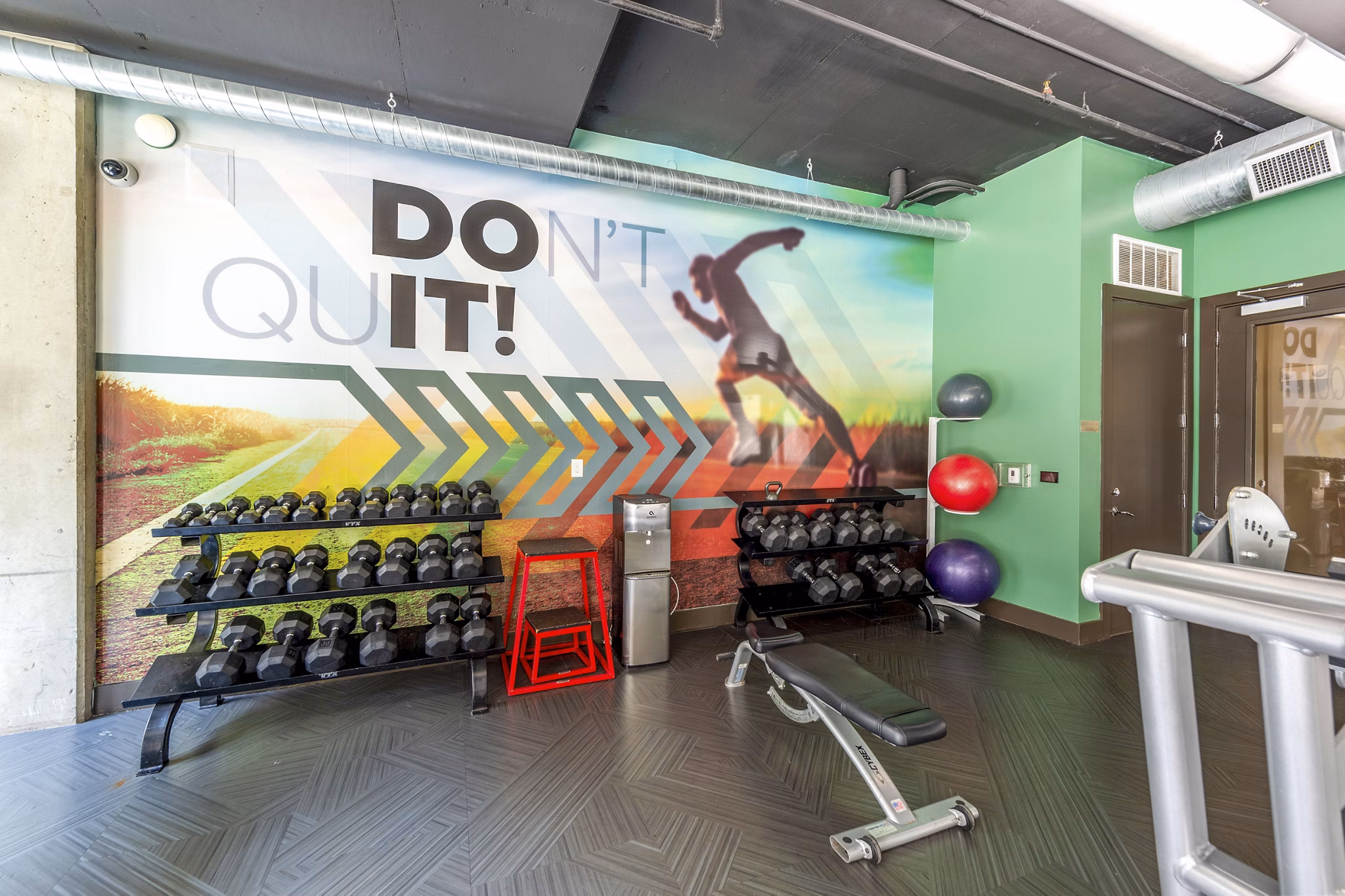 fitness center at Elan Med Center Apartments