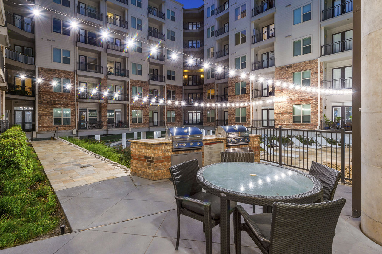Grill area at Elan Med Center