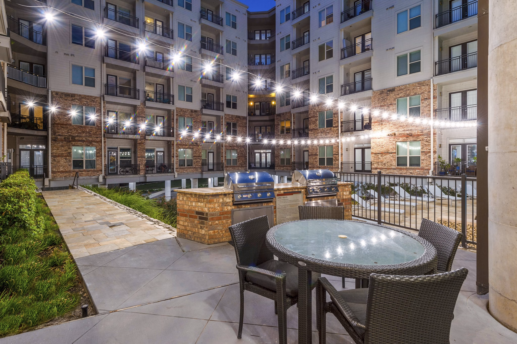 grill area/patio at Elan Med Center Apartments