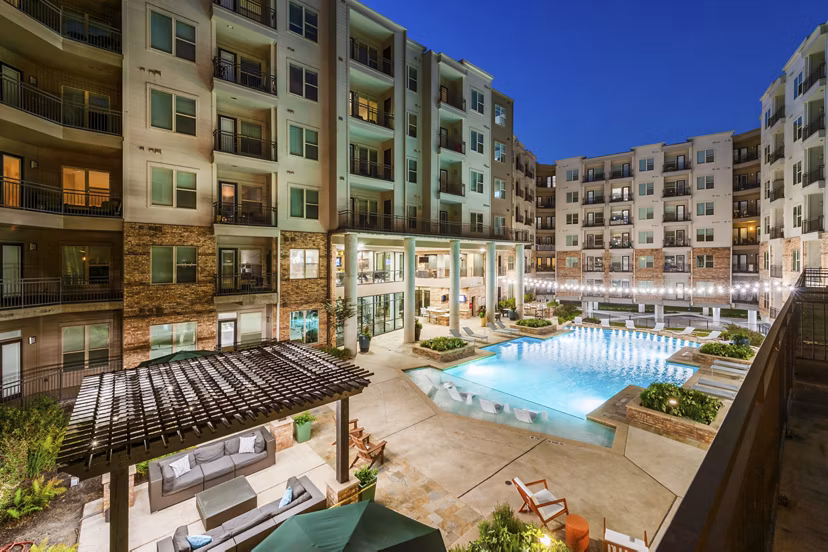 pool at Elan Med Center Apartments