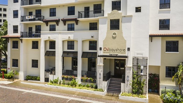 2 Bayshore Apartments: Waterfront luxury in Miami