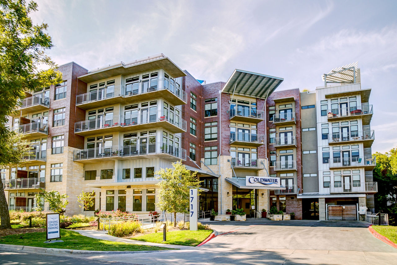 Coldwater Luxury Apartments Austin Tx 2 of 12