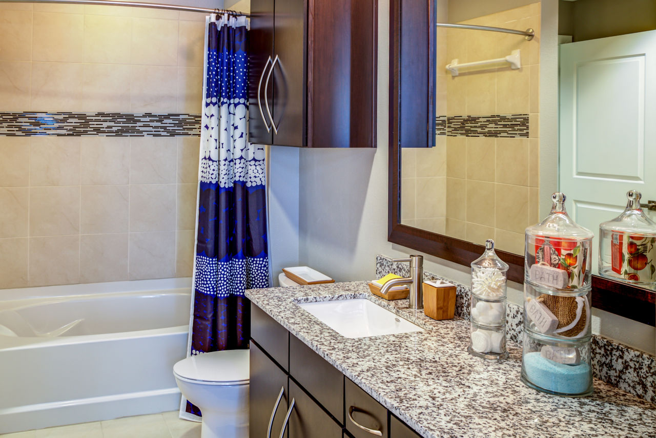 Coldwater Luxury Apartments Austin Tx 4 of 12