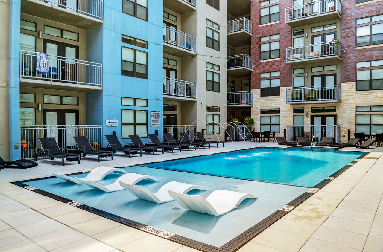 Pool at Coldwater Luxury Apartments