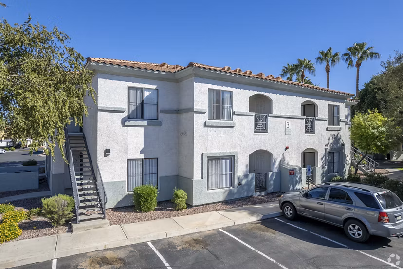 building at Haven at Towne Center Apartments