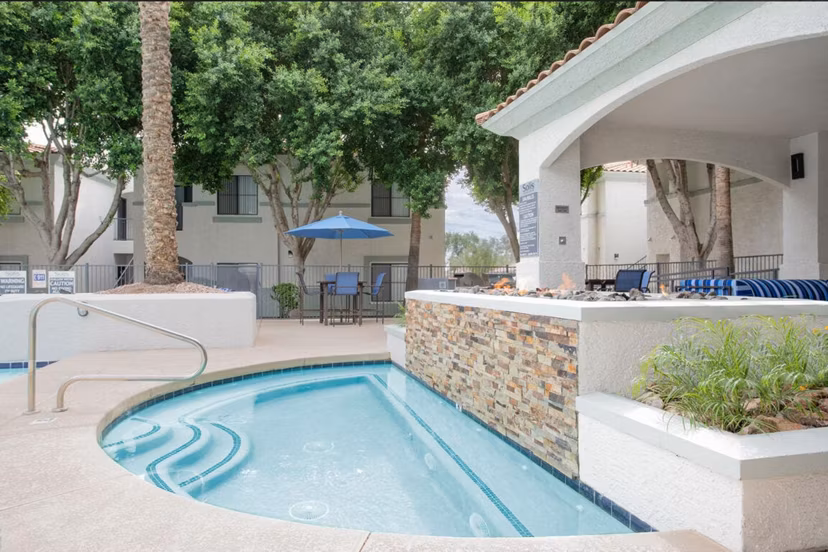 pool at Haven at Towne Center Apartments
