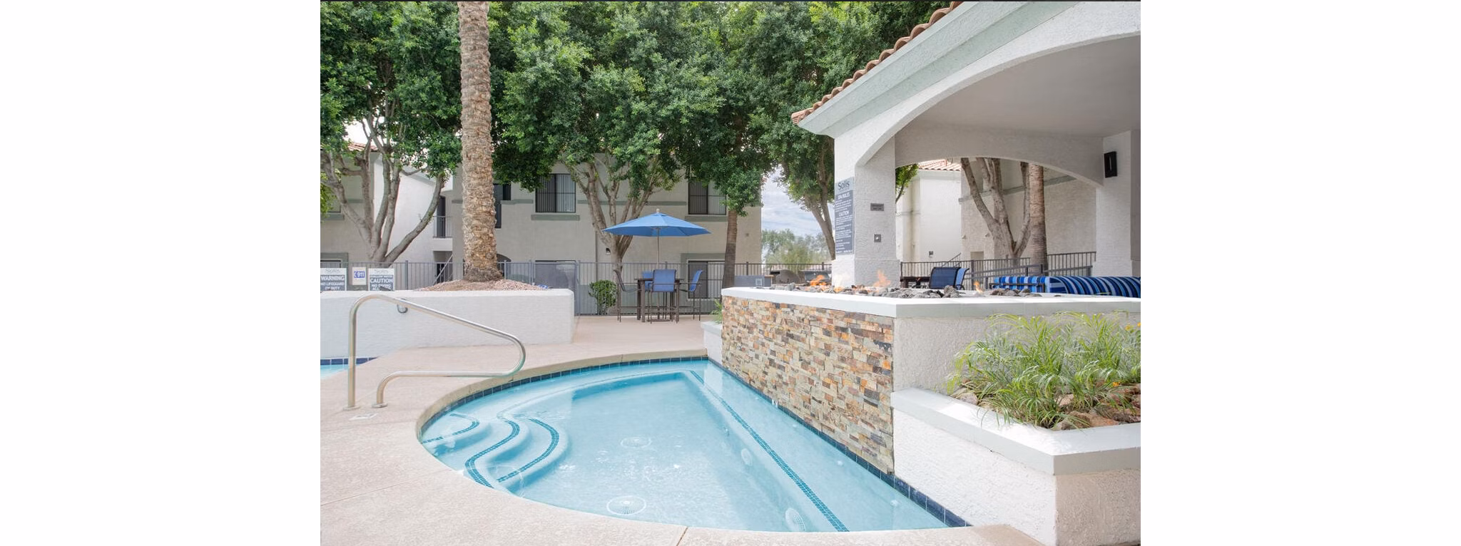pool at Haven at Towne Center Apartments