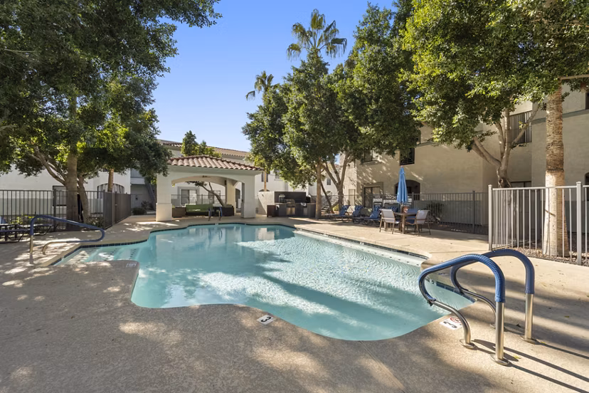 pool at Haven at Towne Center Apartments