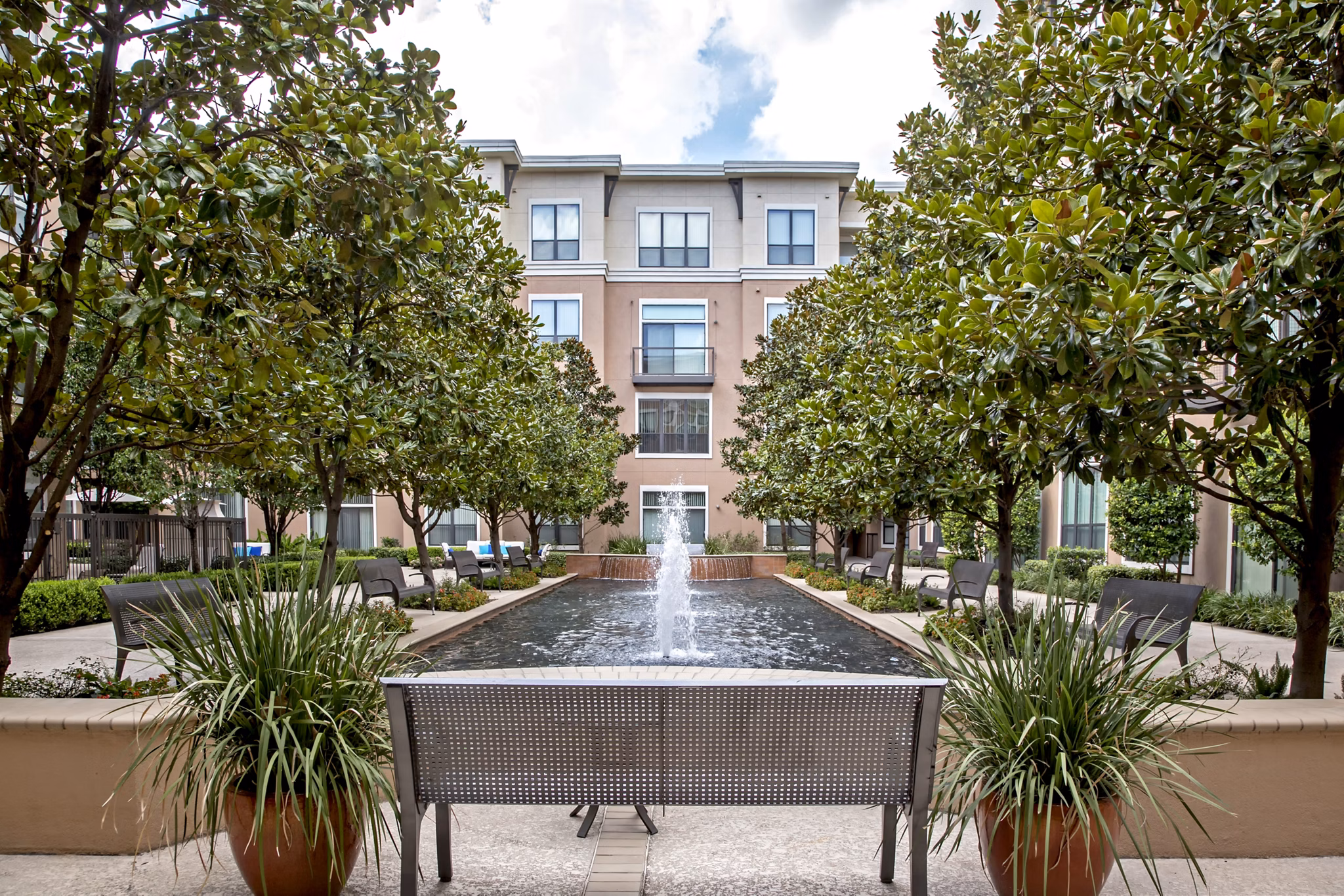 Sawyer Heights Lofts: Luxury loft apartments with modern design in an urban setting
