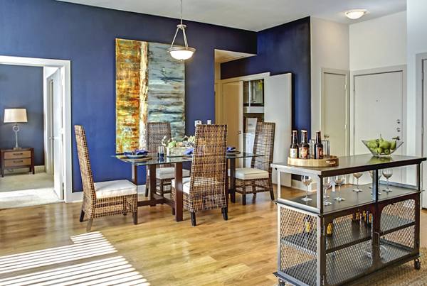 dining room at Sawyer Heights Lofts Luxury Apartments