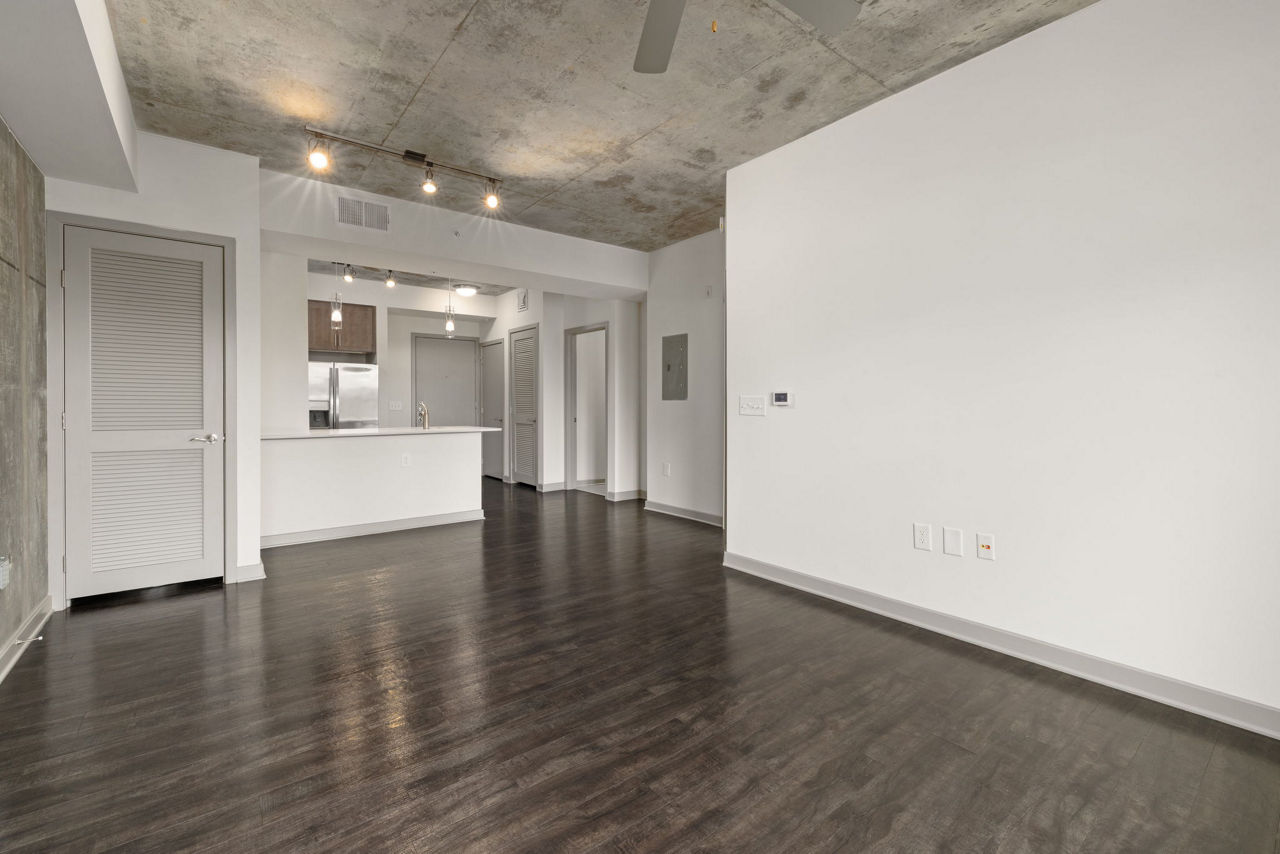 The Devon Apartments 21 of 30