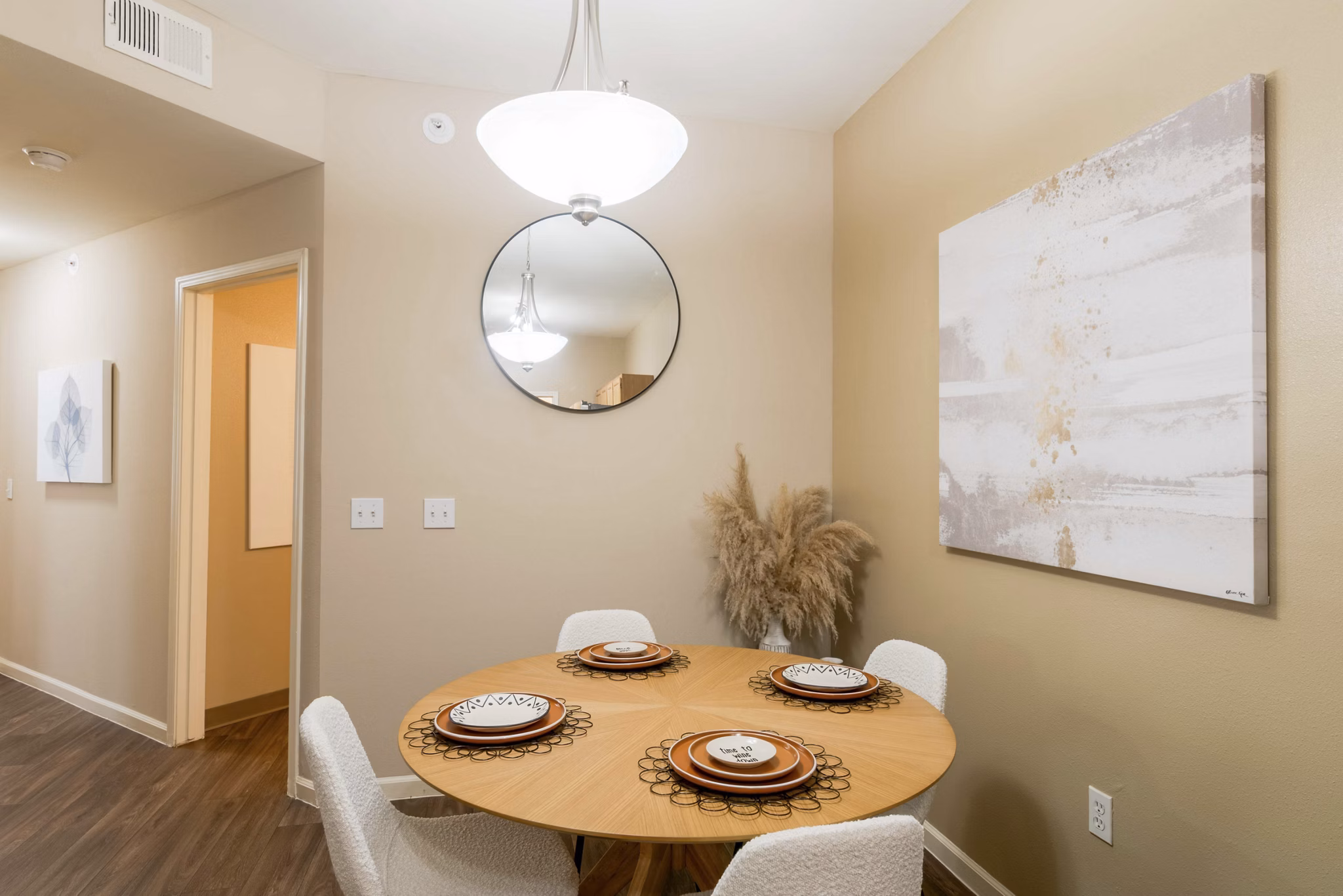 dining room at Estancia at City Center Apartments
