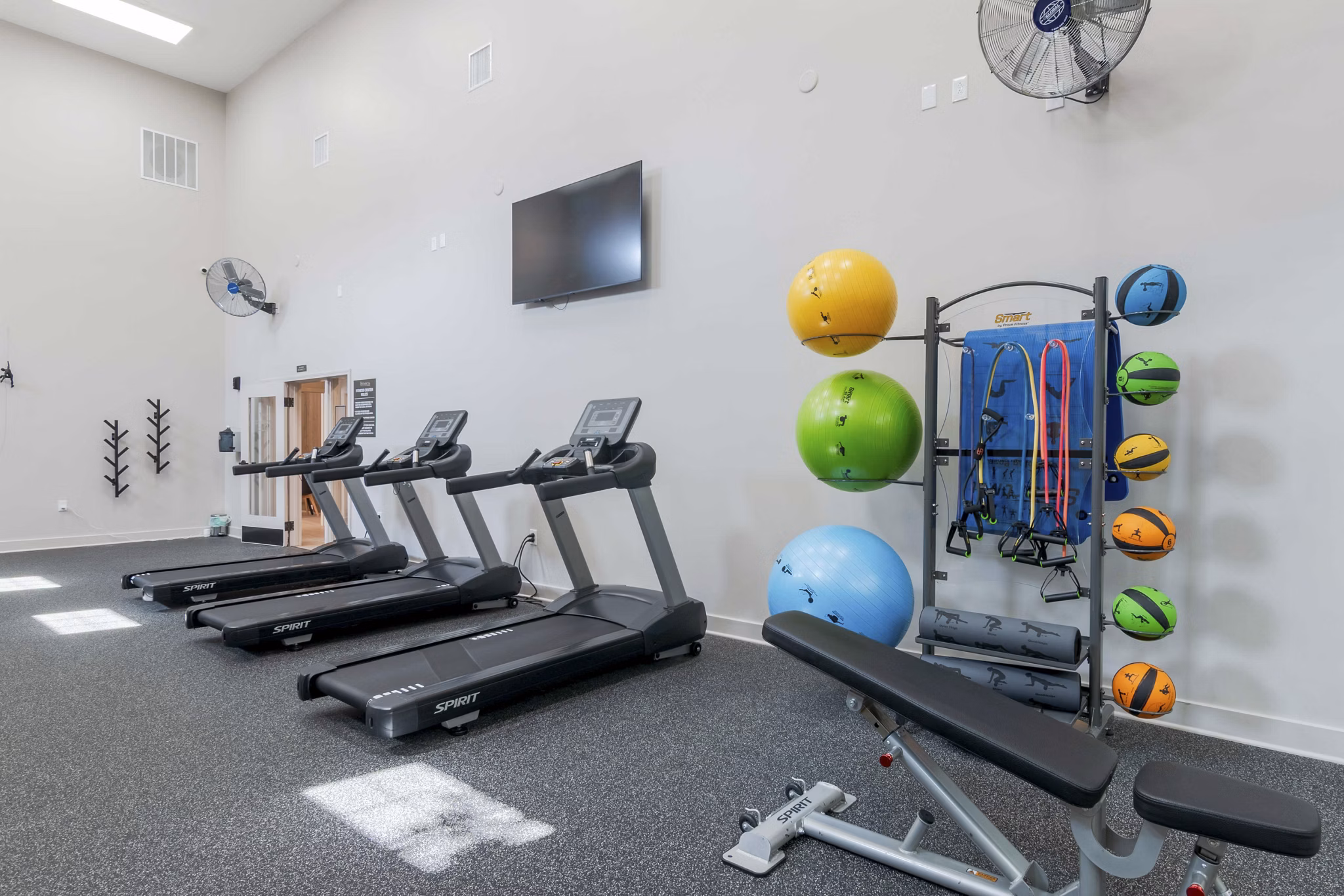 fitness center at Estancia at City Center Apartments