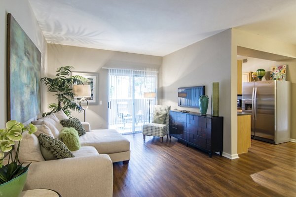 living room at Estancia at City Center Apartments