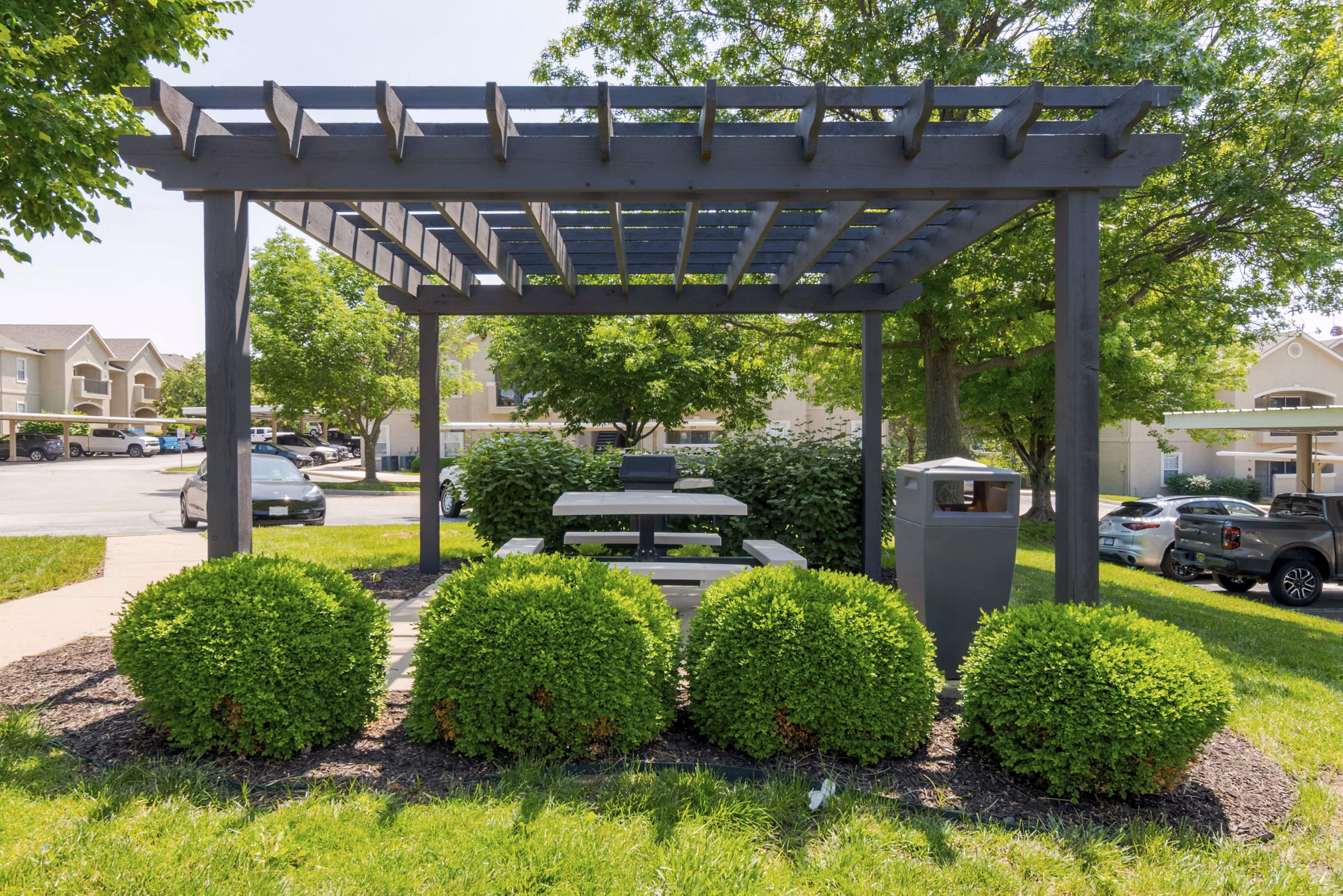 patio at Estancia at City Center Apartments
